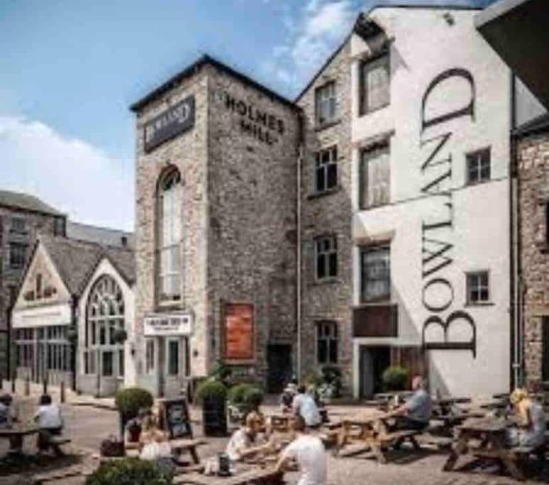 Clitheroe Town Centre Modern 2 Bed Apartment Exteriör bild